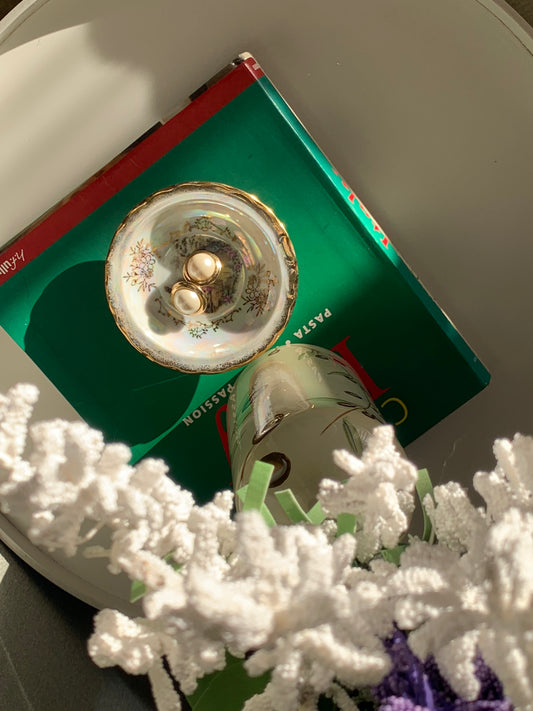 Assiette en porcelaine japonaise