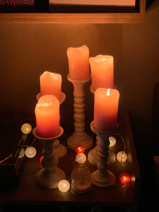 Ensemble 5 chandeliers en bois