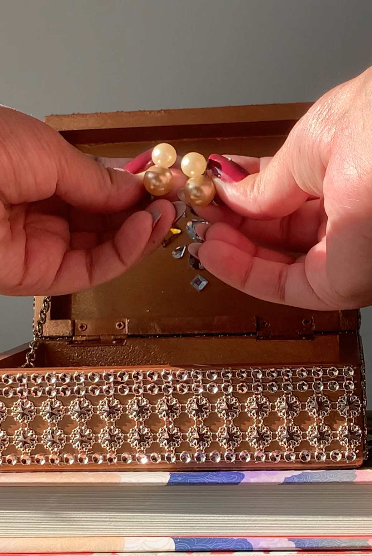 Boucles d'oreilles perles beiges & crème vintage