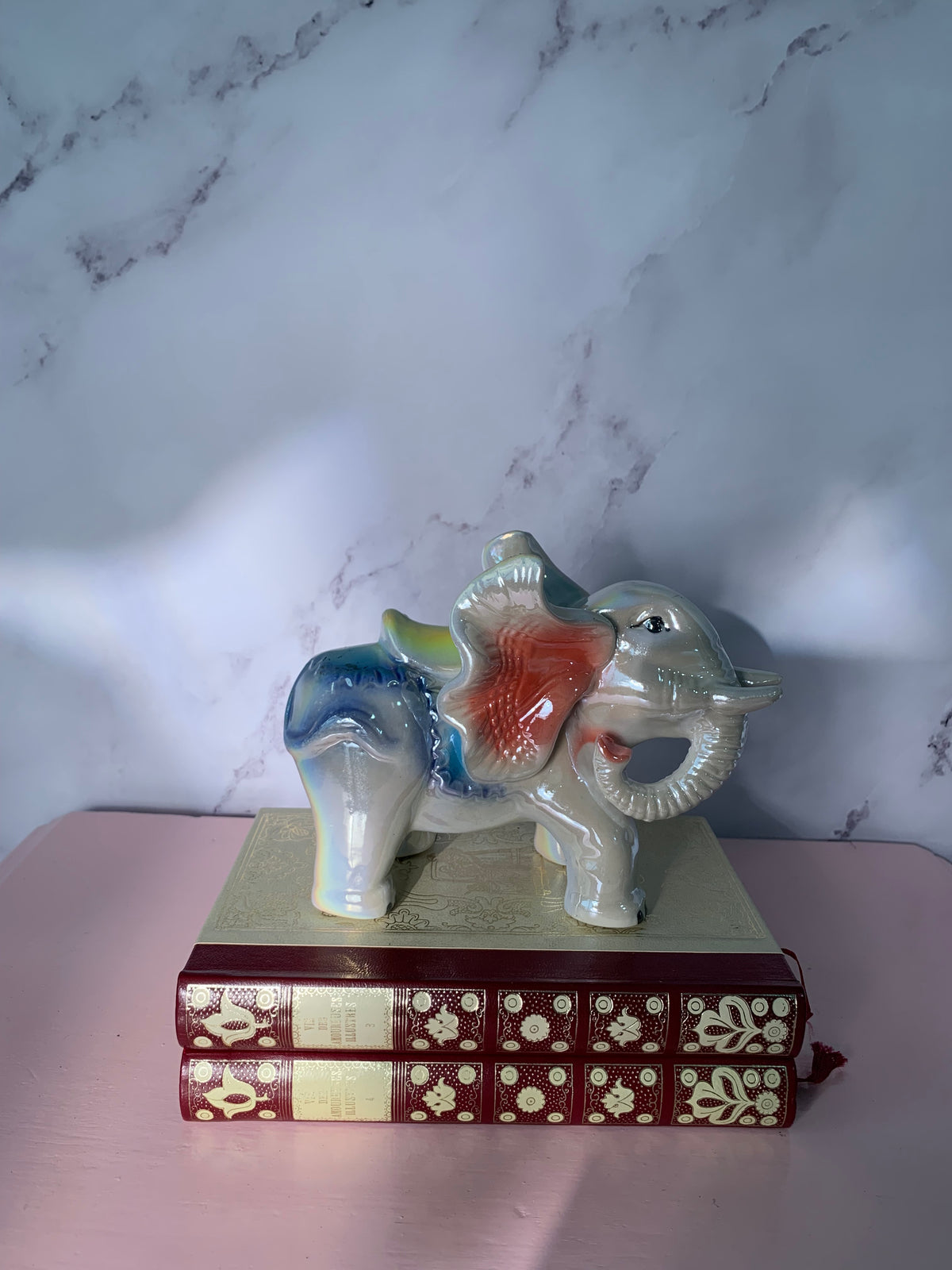 ÉLÉPHANT LUSTRÉ ARC-EN-CIEL VINTAGE 🐘