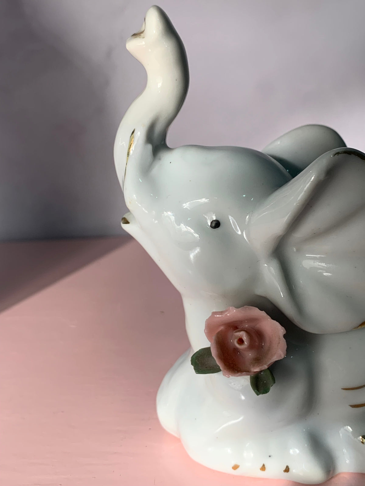 PETIT ÉLÉPHANT ROSE DORÉ VINTAGE 🐘🎀