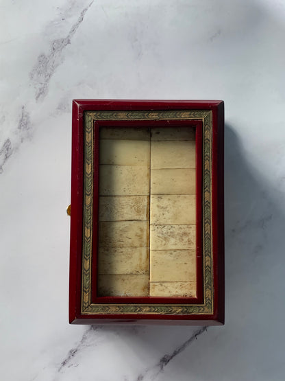 COFFRET À BIJOUX LAQUÉ ROUGE VINTAGE 🗝️