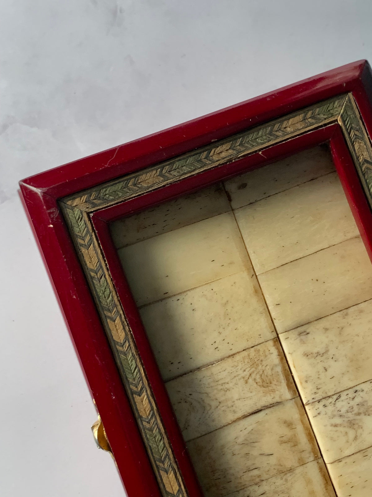COFFRET À BIJOUX LAQUÉ ROUGE VINTAGE 🗝️