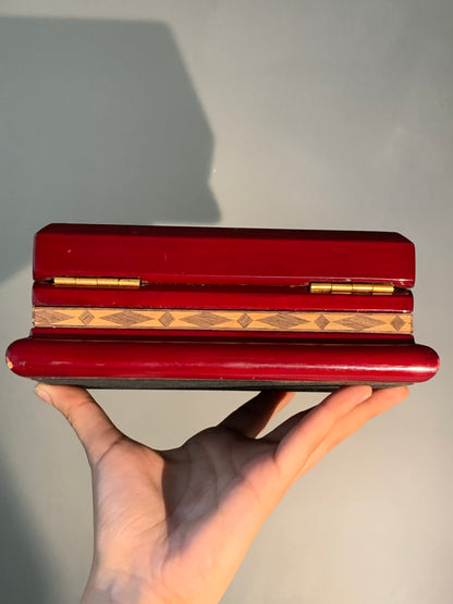 COFFRET À BIJOUX LAQUÉ ROUGE VINTAGE 🗝️