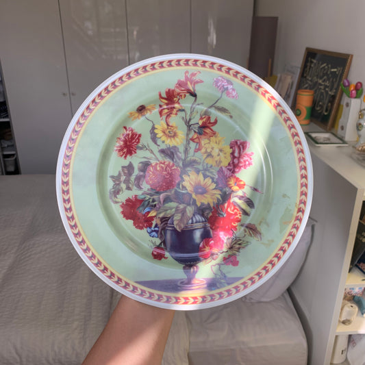 Assiette en porcelaine de Limoges