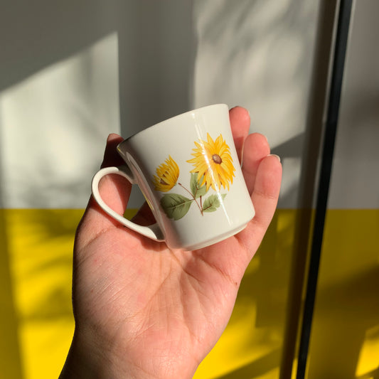 3 tasses et sous-tasses à café