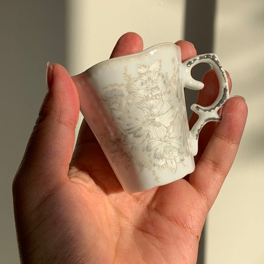 Set de 5 tasses en porcelaine