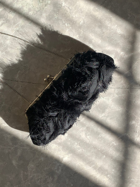 Bourse noir brodée