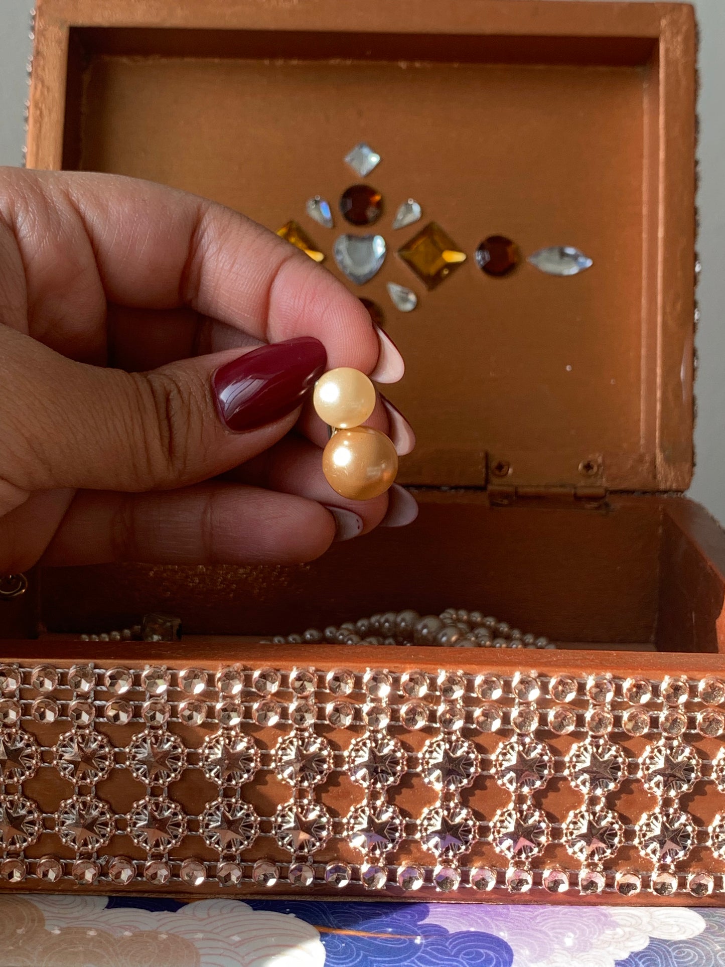 Boucles d'oreilles perles beiges & crème vintage