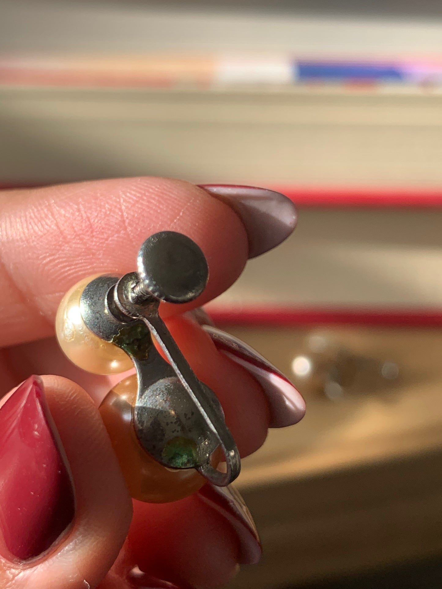 Boucles d'oreilles perles beiges & crème vintage