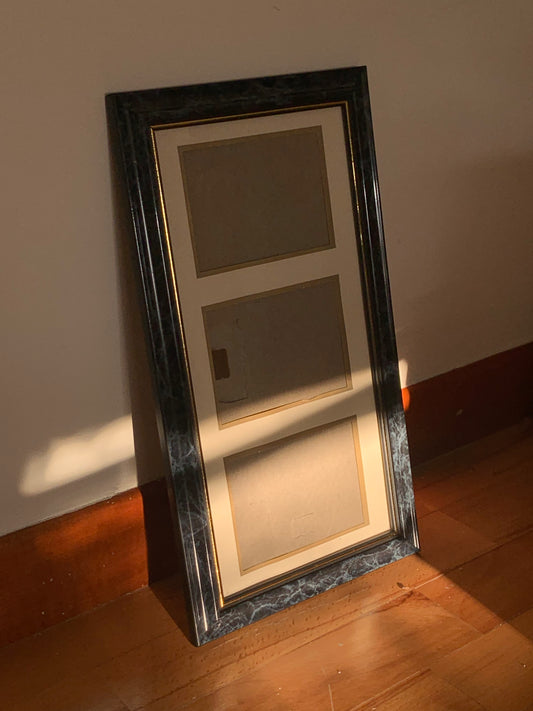 Cadre photo vintage avec 3 inserts