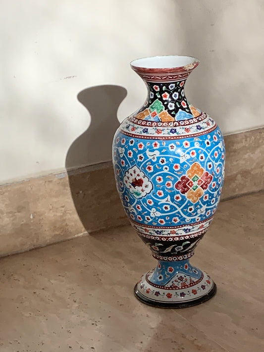 Vase iranien cloisonné