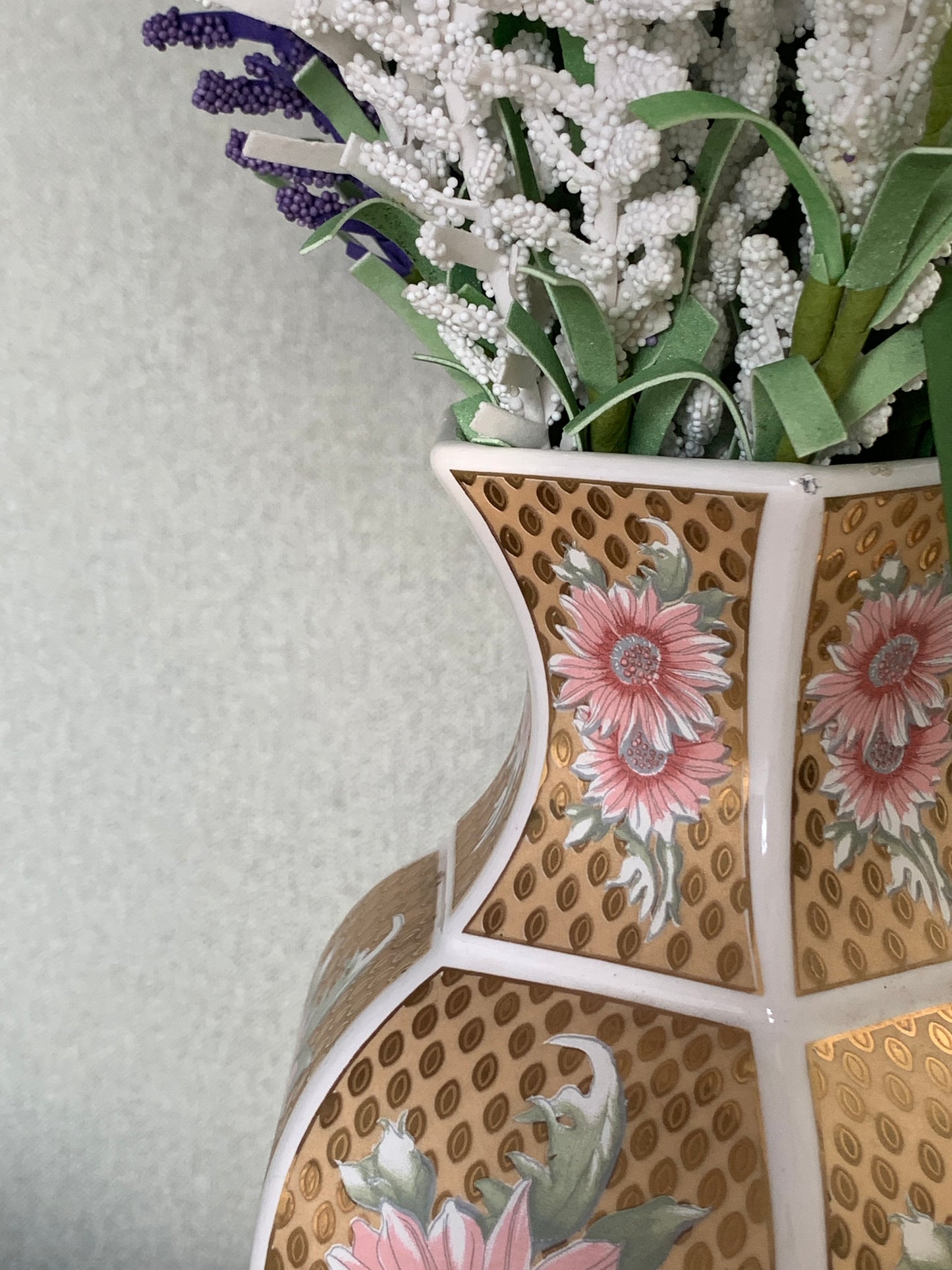 Grand vase en porcelaine italienne