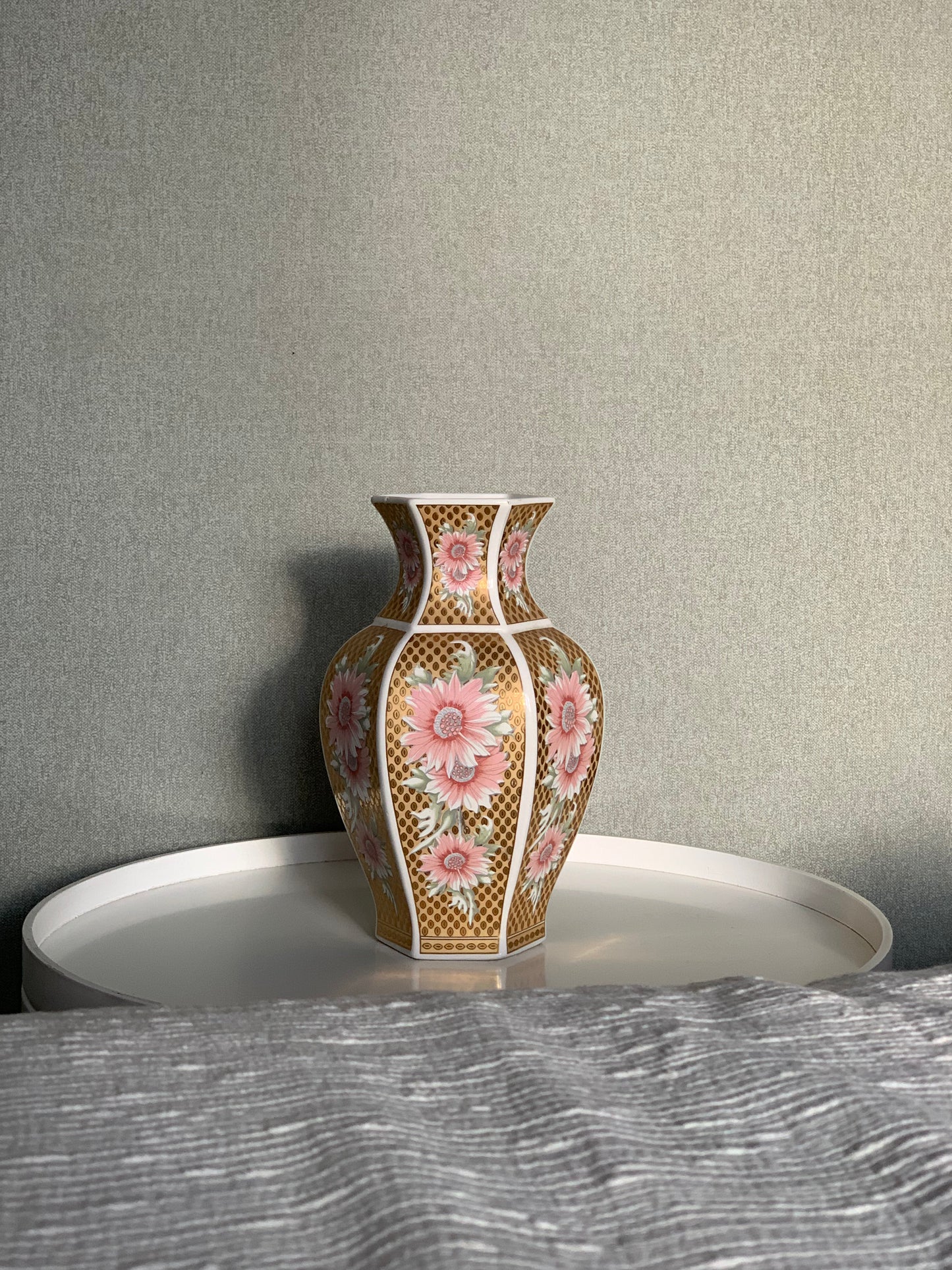 Grand vase en porcelaine italienne
