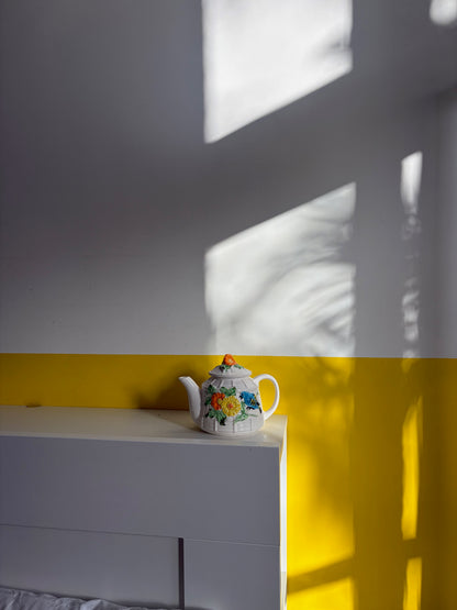 THÉIÈRE VINTAGE EN CÉRAMIQUE | PANIER FLEURI & OISEAU BLEU 🐦🌻