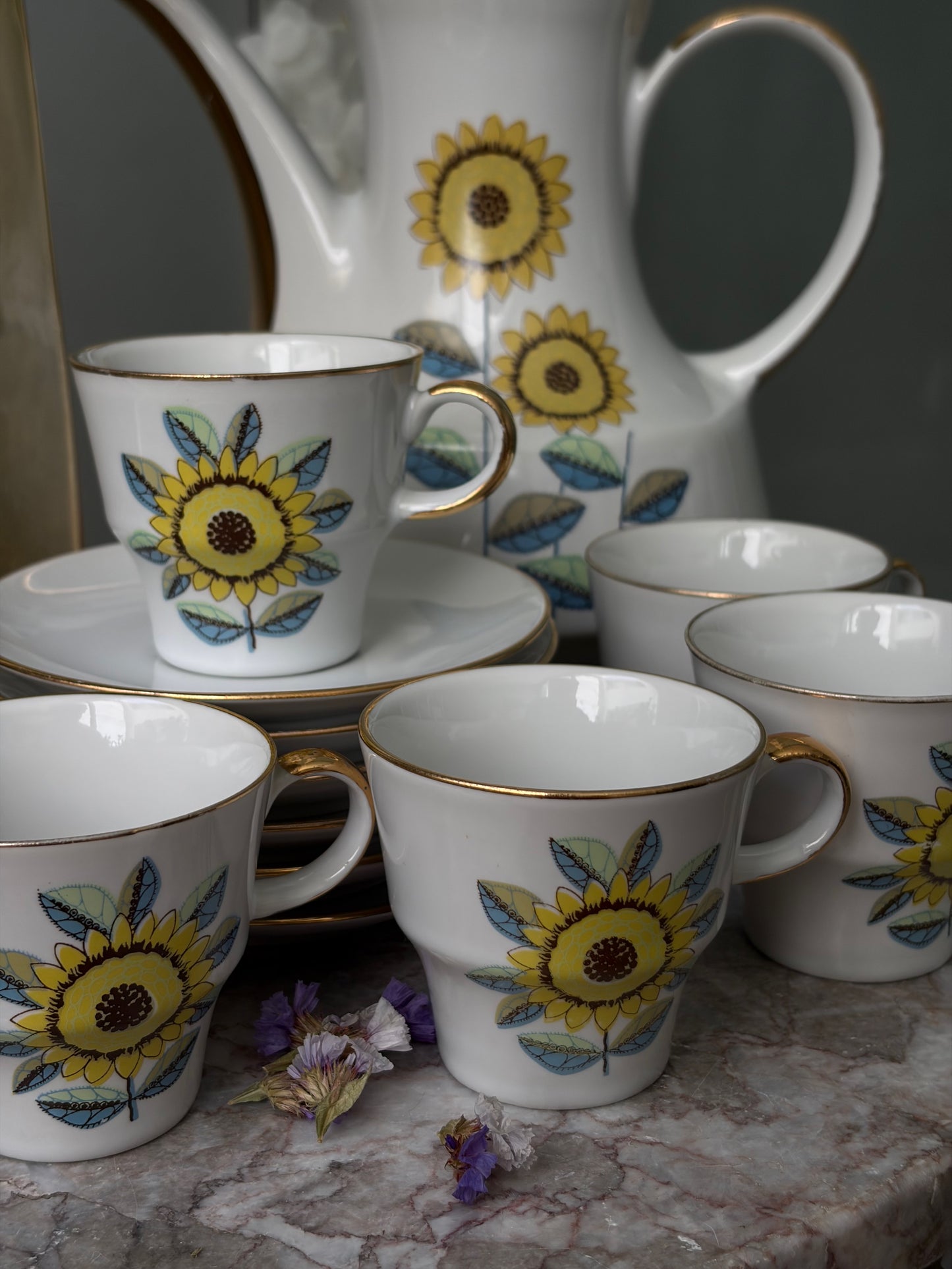 SERVICE À THÉ VINTAGE | TOURNESOLS