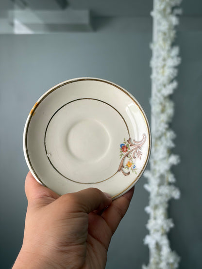 SERVICE À CAFÉ VINTAGE | BOUQUETS FLEURIS DORÉS