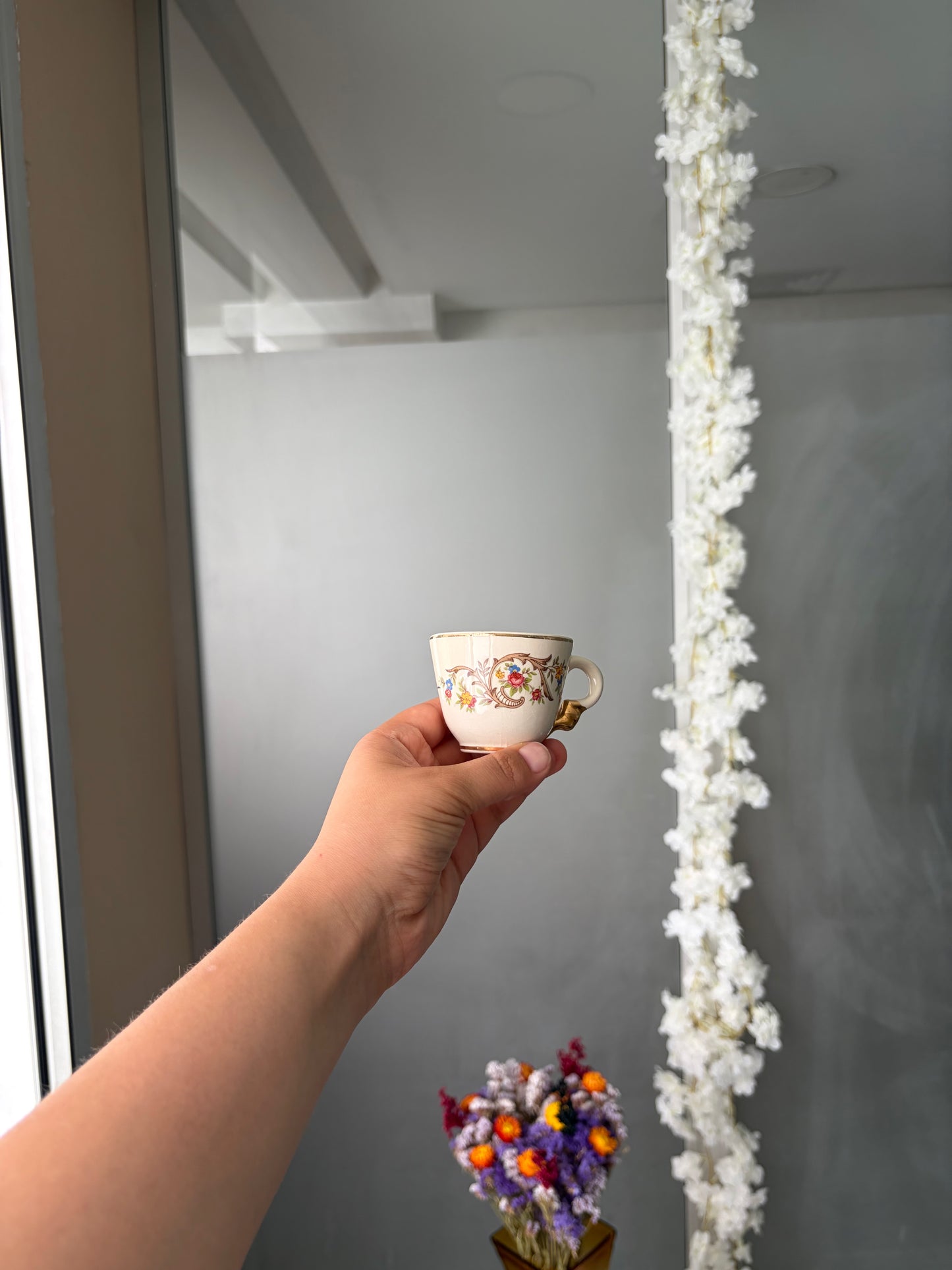 SERVICE À CAFÉ VINTAGE | BOUQUETS FLEURIS DORÉS