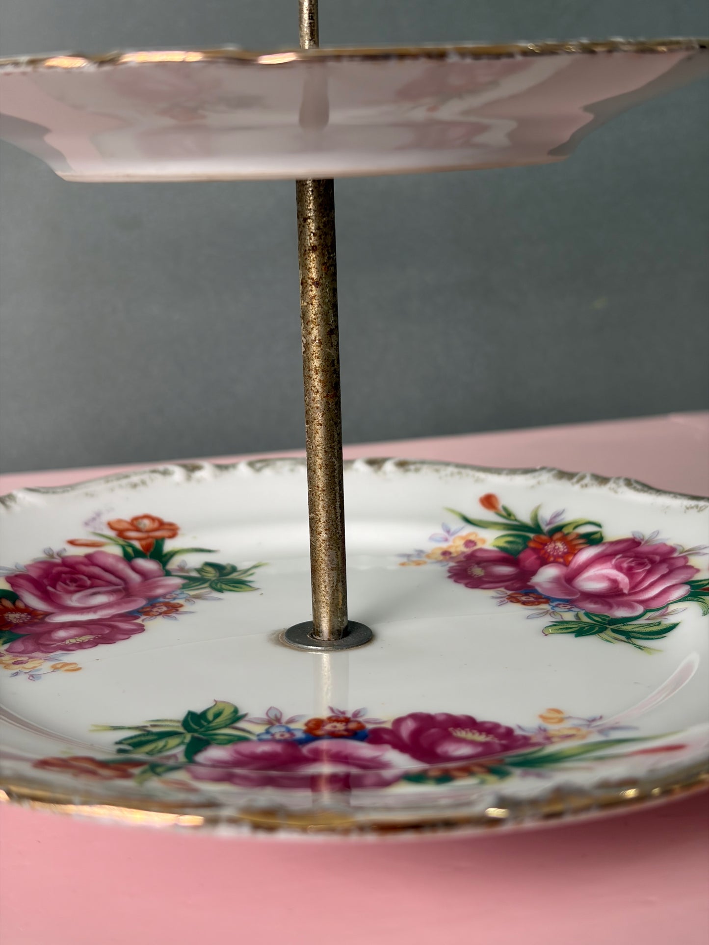 PRÉSENTOIR 2 ÉTAGES VINTAGE | ROSES POURPRES 🌸🍰