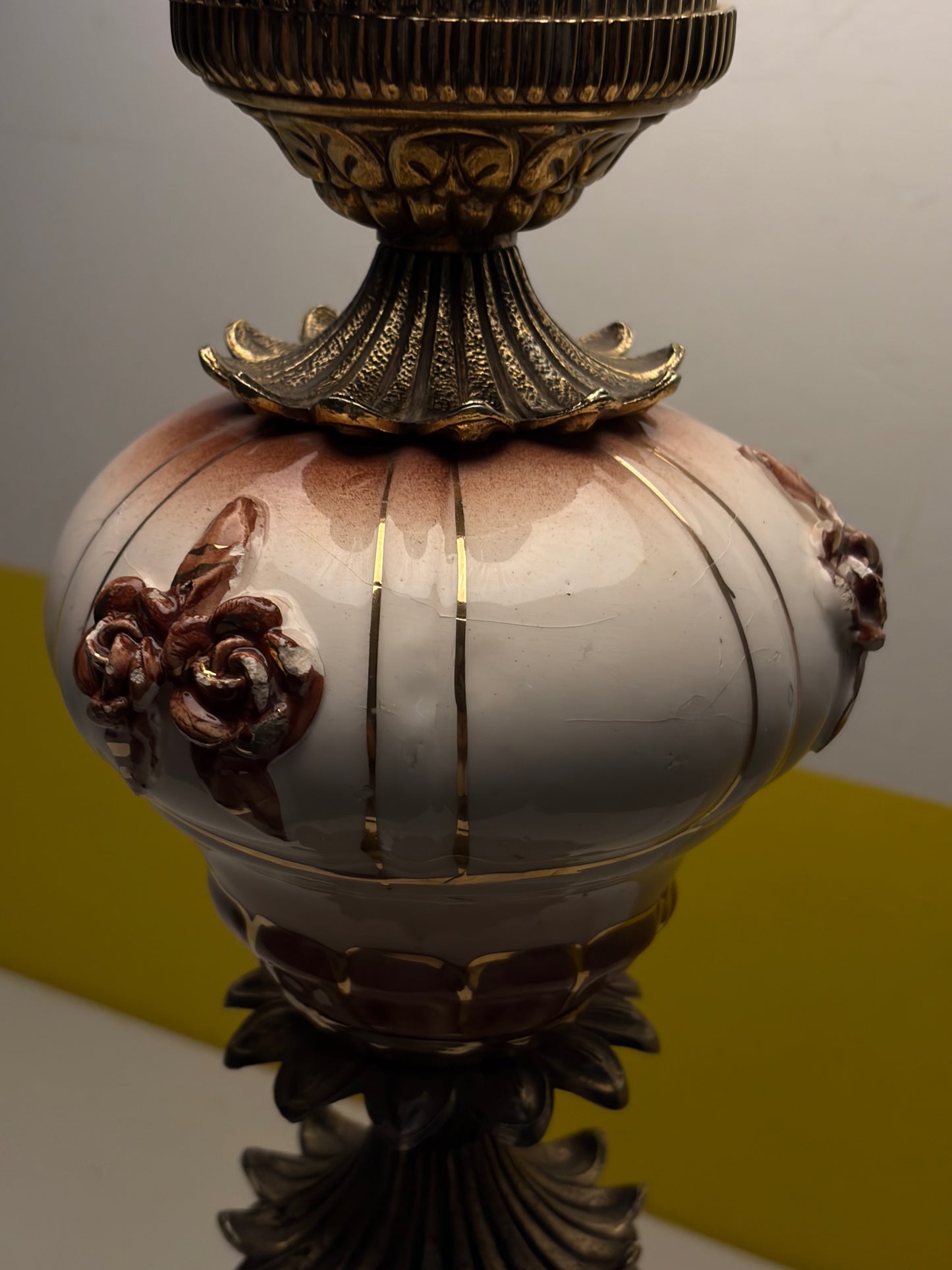 LAMPE GOLDEN PINK 🎀 BAROQUE VINTAGE | BRONZE DORÉ & PORCELAINE FLEURIE