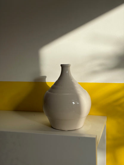 PETIT VASE VINTAGE EN CÉRAMIQUE | FORME GOUTTE CRÈME 🤍