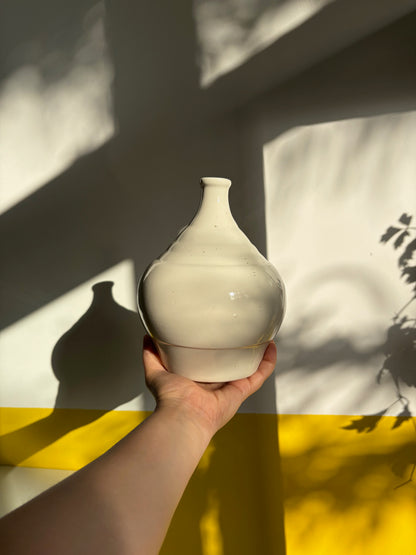 PETIT VASE VINTAGE EN CÉRAMIQUE | FORME GOUTTE CRÈME 🤍