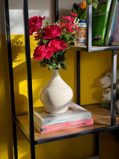 PETIT VASE VINTAGE EN CÉRAMIQUE | FORME GOUTTE CRÈME 🤍