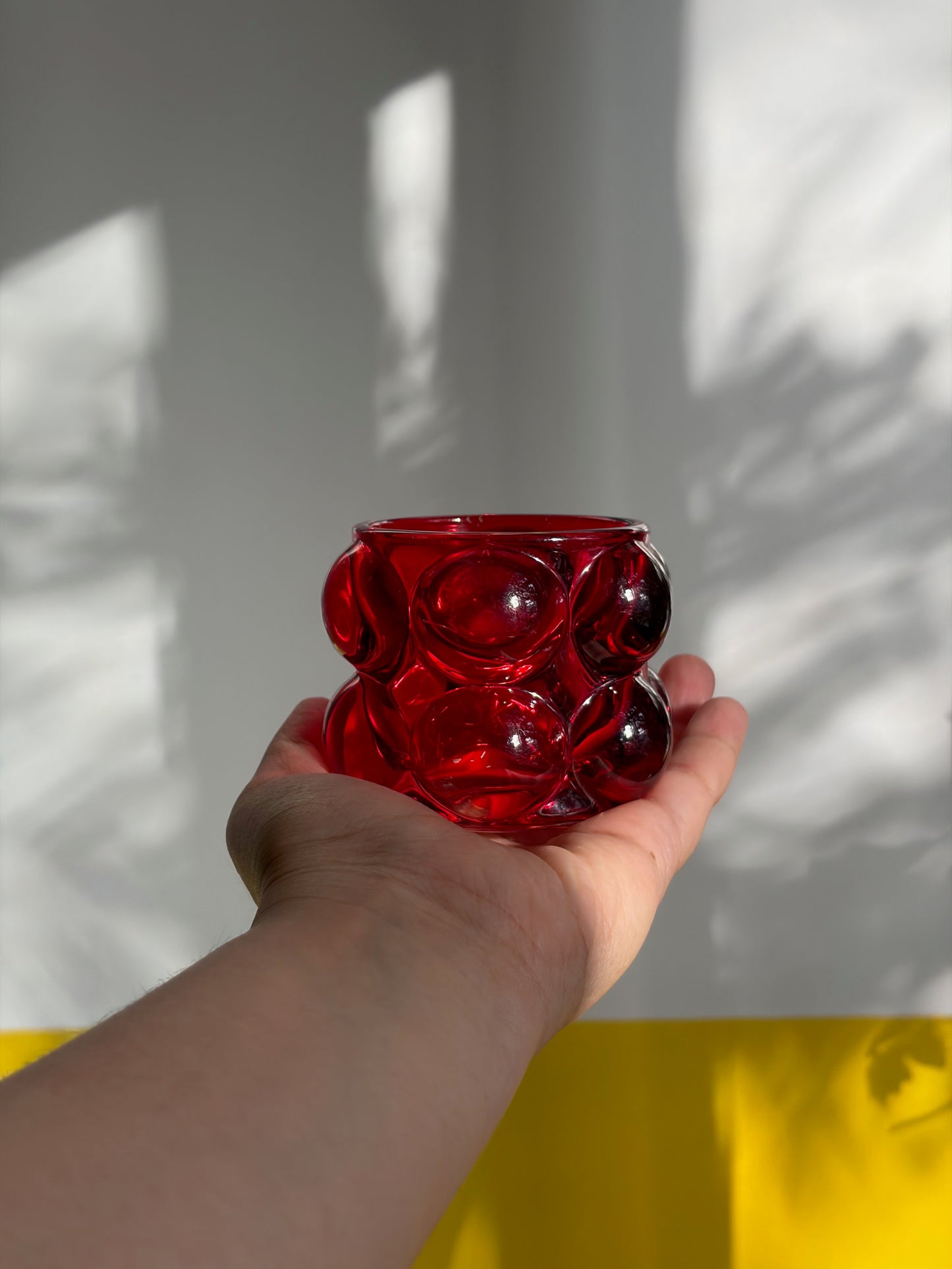 COUPELLE VINTAGE EN VERRE ROUGE SCULPTÉ ❤️🕯️