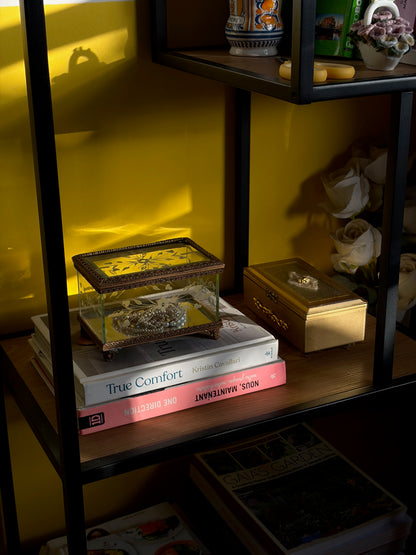 COFFRET À BIJOUX VINTAGE EN LAITON ET VERRE GRAVÉ