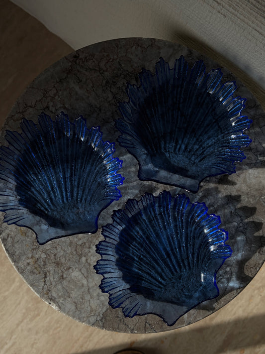 COUPES VERRE BLEU COBALT | FORME COQUILLAGE (3 dispos)