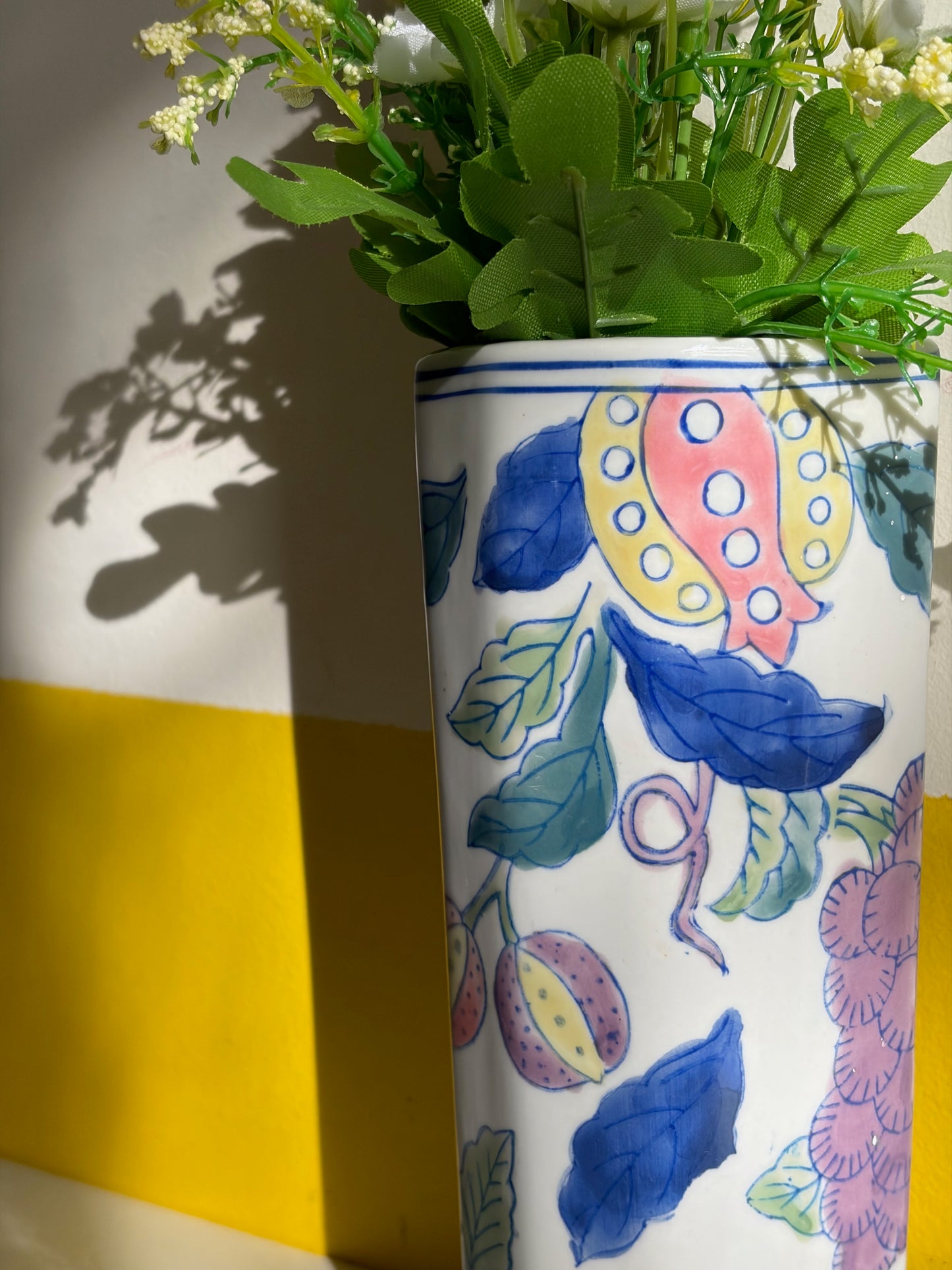VASE CÉRAMIQUE PAPILLONS & FRUITS | BLANC (2 dispos)
