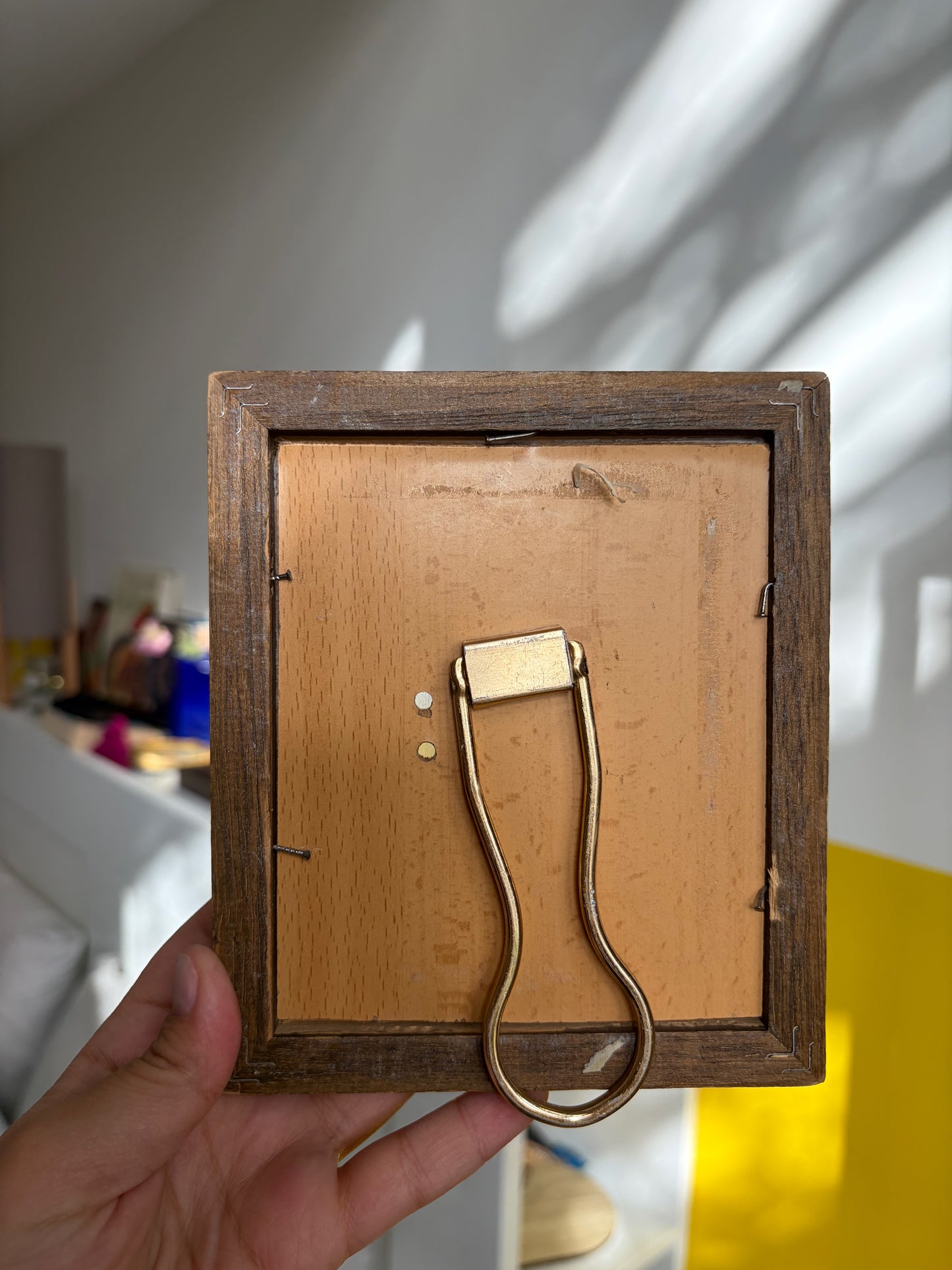 Cadre Photo Doré Vintage – Le Gardien des Souvenirs