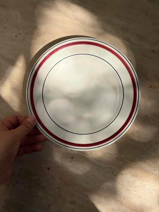 ASSIETTE PORCELAINE BLANCHE BANDE BORDEAUX