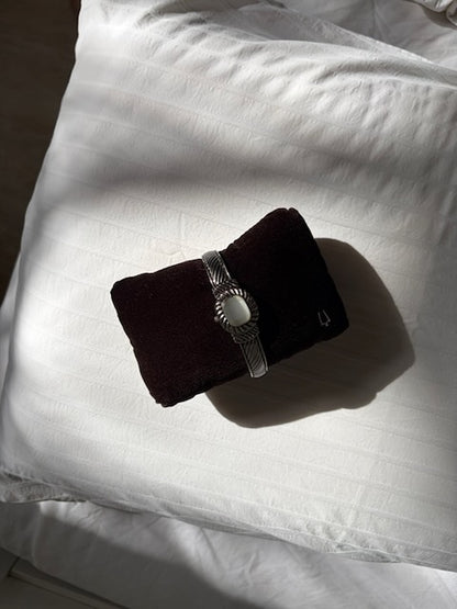 MANCHETTE MONTRE ARGENTÉE PIERRE VINTAGE