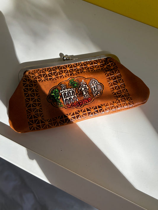 POCHETTE CUIR CARAMEL GRAVÉE SAN MARINO FERMOIR ARGENT 🧡