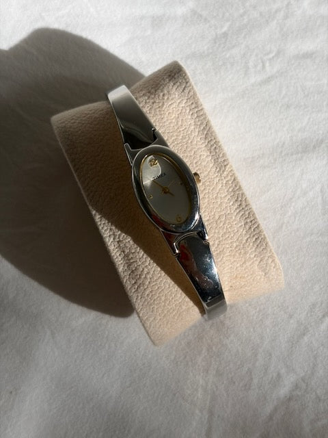MONTRE TIMEX MANCHETTE ARGENTÉE VINTAGE
