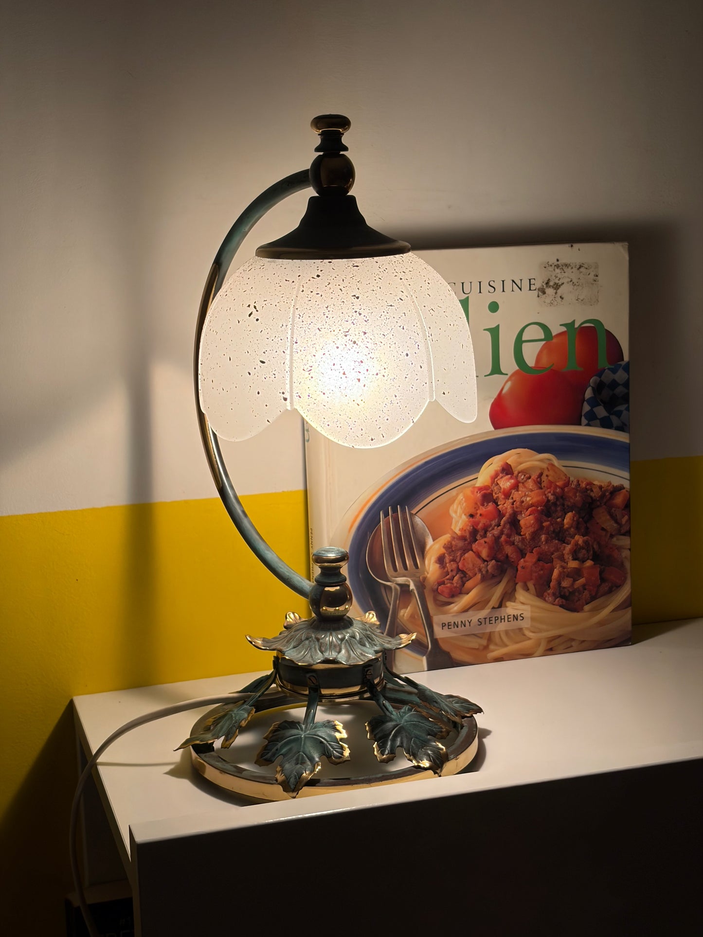 LAMPE BRAS ARQUÉ FEUILLES DE VIGNE TULIPE VERRE | ART NOUVEAU