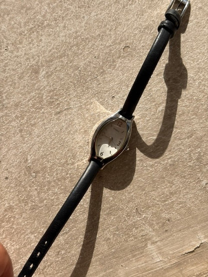 MONTRE TIMEX BRACELET CUIR NOIR VINTAGE