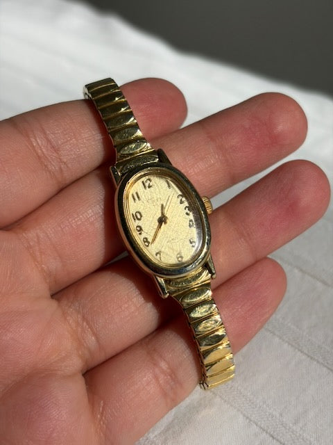 MONTRE TIMEX DORÉE CLASSIQUE