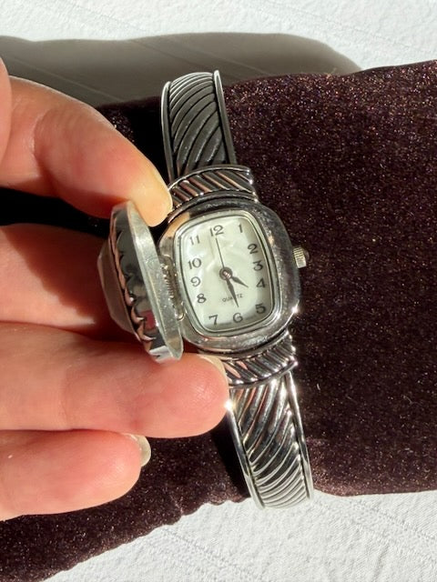 MANCHETTE MONTRE ARGENTÉE PIERRE VINTAGE