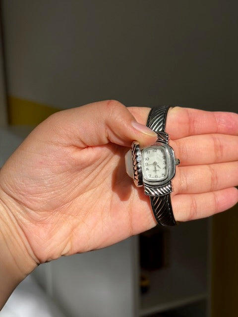 MANCHETTE MONTRE ARGENTÉE PIERRE VINTAGE