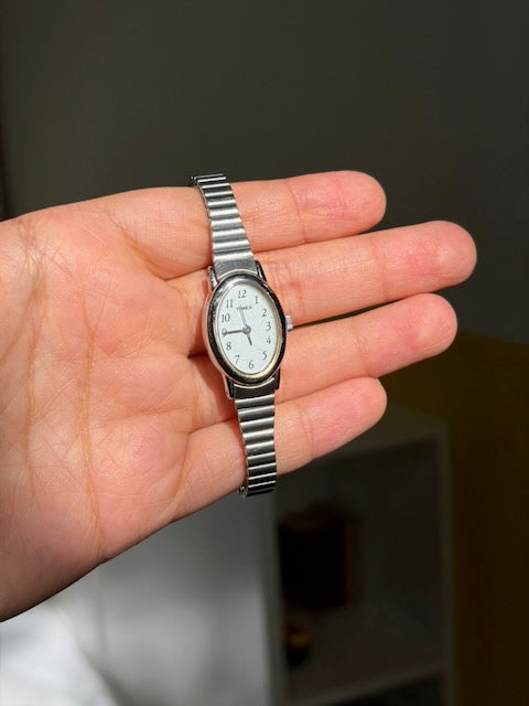 MONTRE TIMEX BRACELET ARGENTÉ VINTAGE