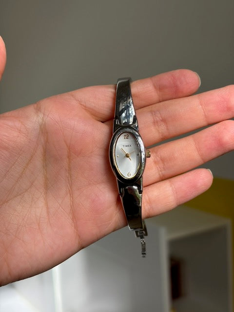 MONTRE TIMEX MANCHETTE ARGENTÉE VINTAGE