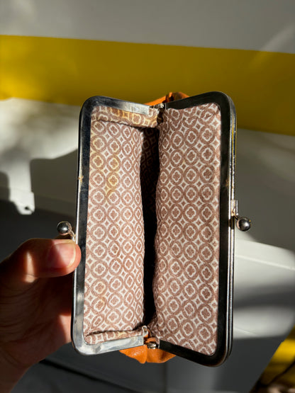POCHETTE CUIR CARAMEL GRAVÉE SAN MARINO FERMOIR ARGENT 🧡
