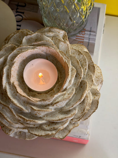 BOUGEOIR RÉSINE FLEUR PIVOINE BLANC DORÉ | VINTAGE