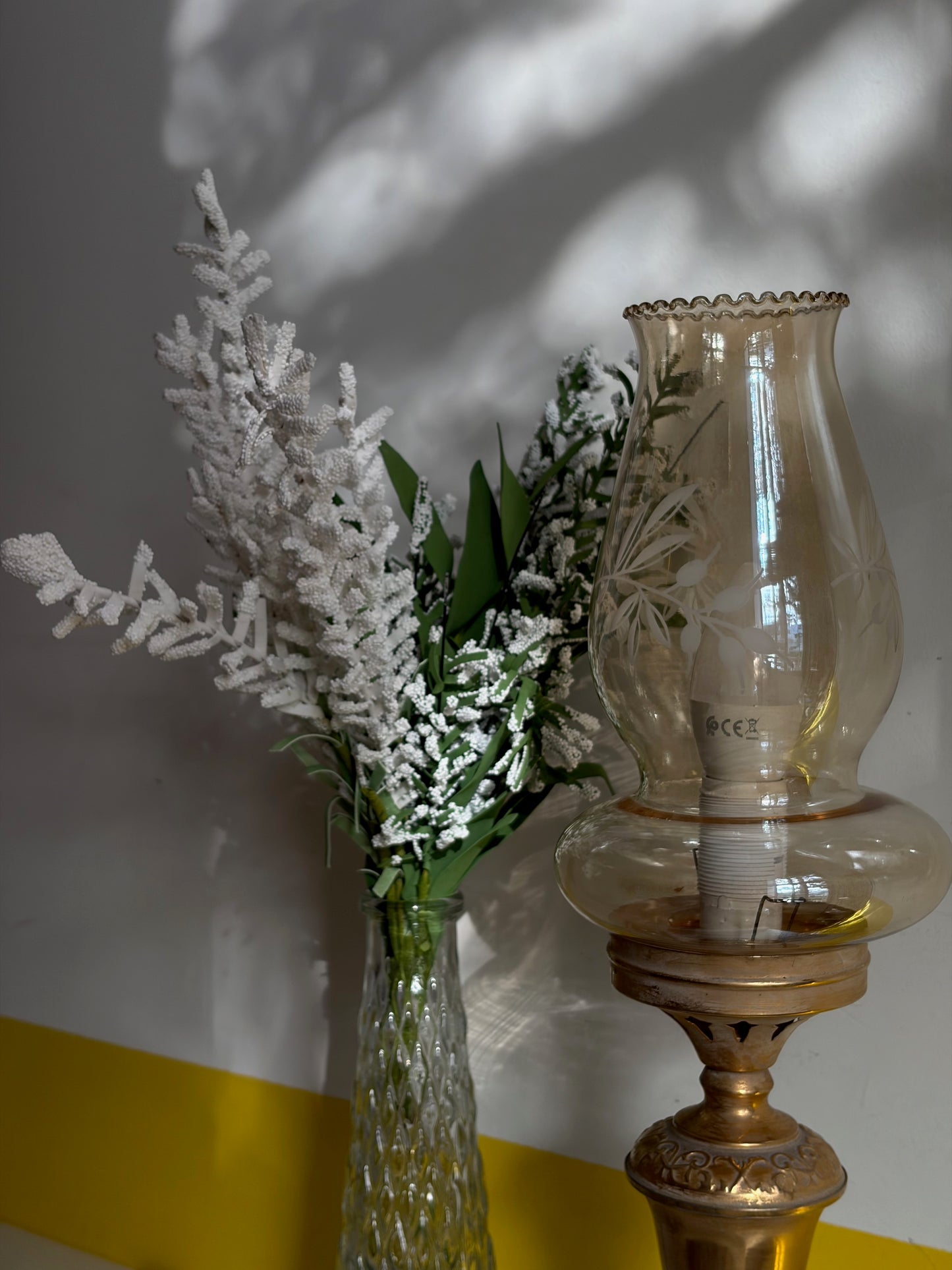 PAIRE DE LAMPES VINTAGE "Lueur Dorée"