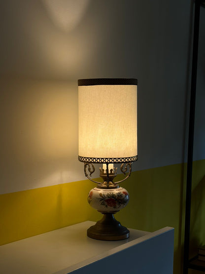 LAMPE DE TABLE CÉRAMIQUE FLORALE ET MÉTAL VINTAGE