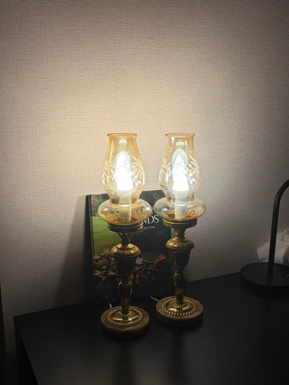 PAIRE DE LAMPES VINTAGE "Lueur Dorée"