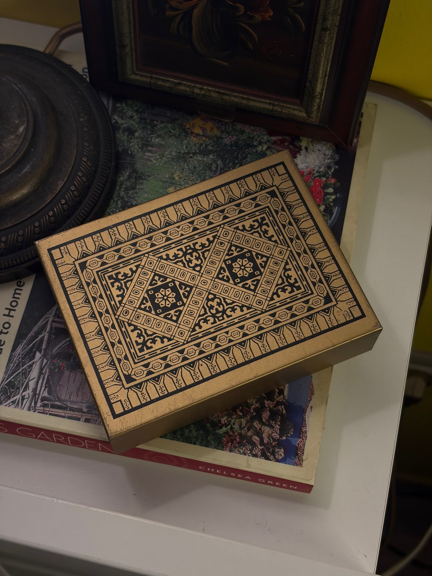 Boîte à bijoux dorée